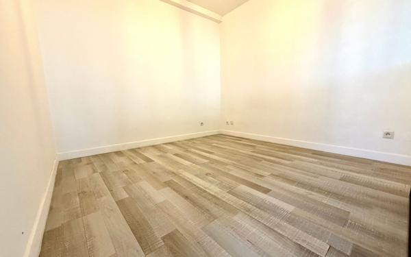 Appartement à louer    1 pièce •  Chelles