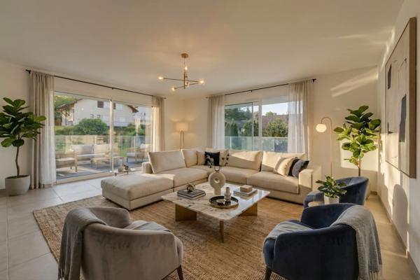 Vente Appartement de luxe Évian-les-Bains 4 Pièces 88 m²