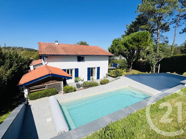 Maison à vendre  7 pièces - 188,20 m 2   BIDART  - 64