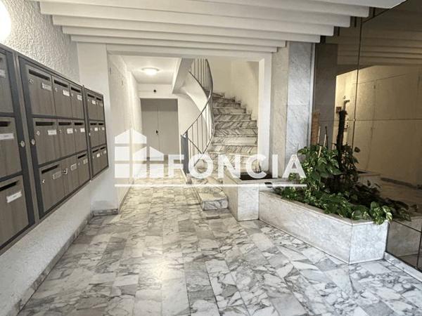 À vendre Appartement 2 pièces 46 m² - Marseille 13008