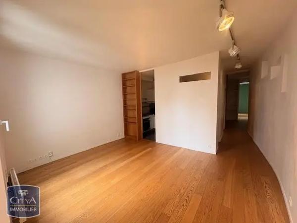 Appartement à louer 2 pièces 60.6m² Paris 1er Arrondissement (75001)
