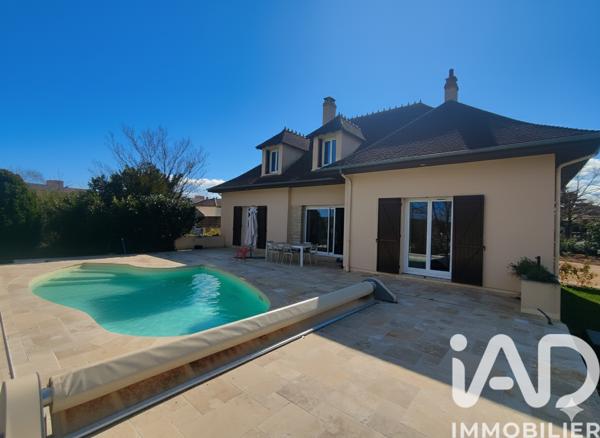 Maison à vendre 7 pièces 250 m² Montluçon