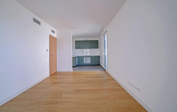Asnières-Gare Appartement 2 pièces 43.78 m² avec terrasse de 38.26 m²