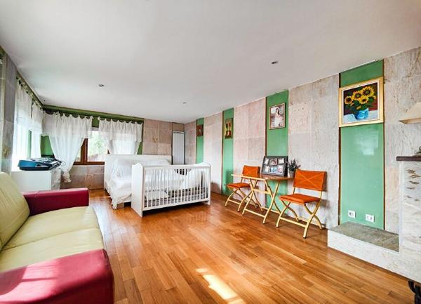 Maison à vendre  6 pièces •  Châteauneuf-Grasse