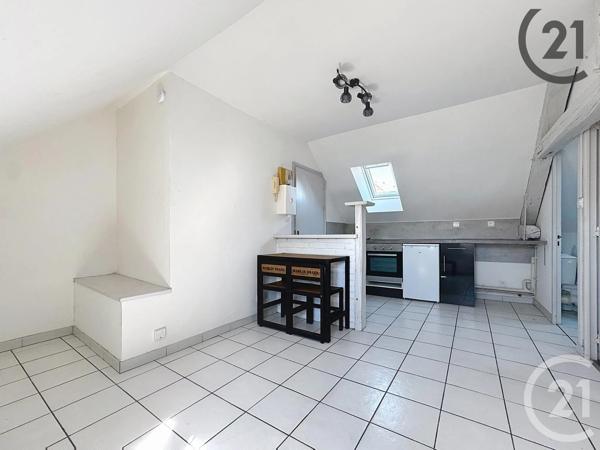 Appartement à vendre  2 pièces - 19 m 2   TROYES  - 10