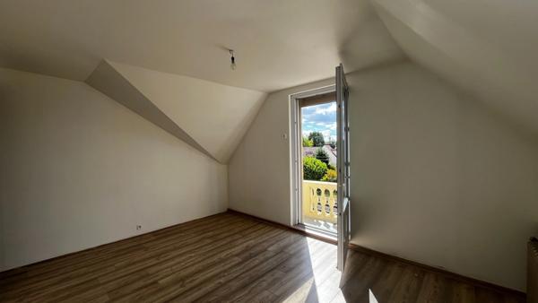 DUPLEX FAMILIAL de 119 m² avec CAVE et beau POTENTIEL - proximité COMMERCES et TRANSPORTS - 4 pièces SAINT LEU D'ESSERENT (60)