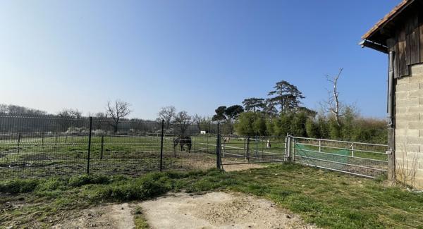 Propriété de 20 hectares avec installations équestres en Poitou