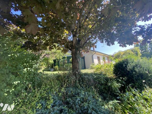 Sur les hauteurs de LUDRES