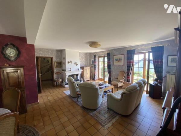 Sur les hauteurs de LUDRES