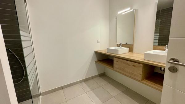 Appartement Neuf- 4 pièces + Terrasse + 2 parkings