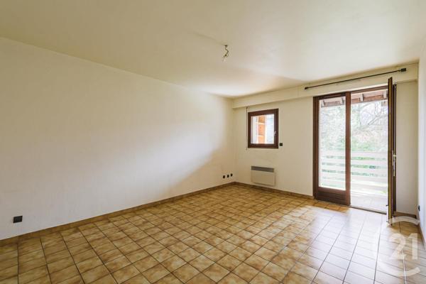 Immeuble à vendre  107,45 m2 MEYLAN - 38