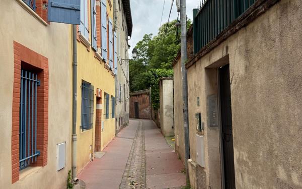 Immeuble à vendre    5 pièces • 120,61 m2 Toulouse