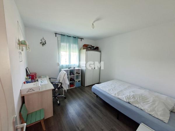 Cours-de-Pile (24520) Cours de Pile Plain pied 5 chambres