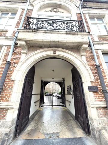 Appartement à vendre 2 pièces 53m² Cambrai (59400)