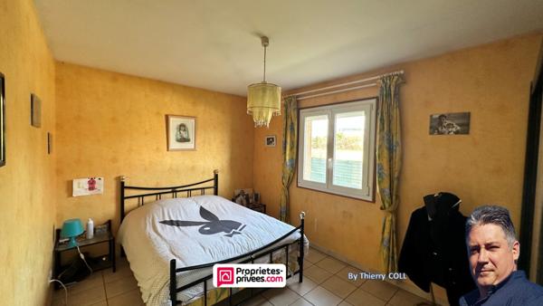 Maison 240 M² Saint Priest 7 pièce(s) Piscine