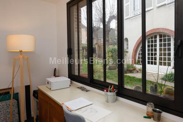 MAISON BOURGEOISE XIXème CATHEDRALE, 5 CHAMBRES, BUREAU, JARDIN ET 2 STATIONNEMENTS