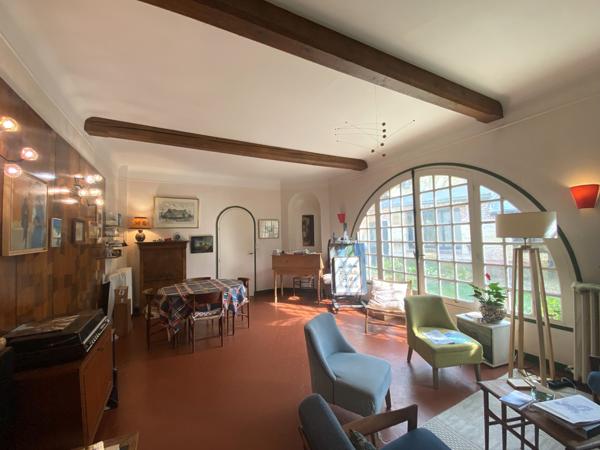 MAISON BOURGEOISE XIXème CATHEDRALE, 5 CHAMBRES, BUREAU, JARDIN ET 2 STATIONNEMENTS