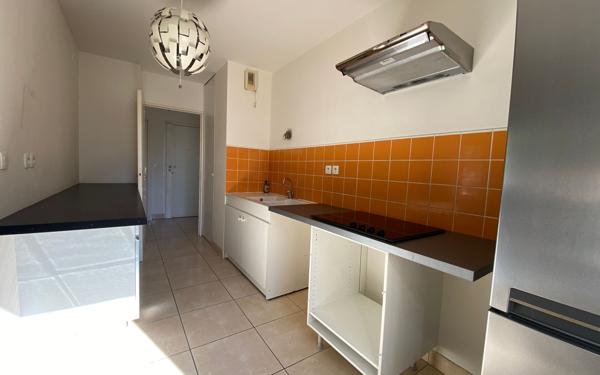 Appartement à louer    2 pièces •  Marseille 9