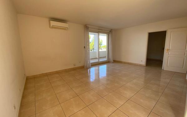 Appartement à louer    2 pièces •  Marseille 9