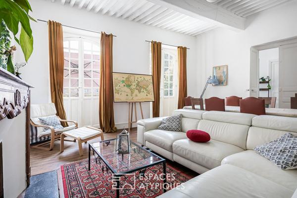 Appartement de caractère, avec jardin terrasse et parking privatifs