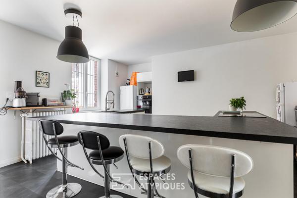 Appartement de caractère, avec jardin terrasse et parking privatifs