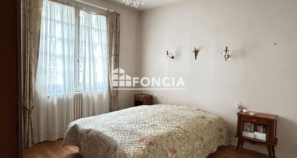 À vendre Maison 6 pièces 220 m² - Boulazac Isle Manoire 24750