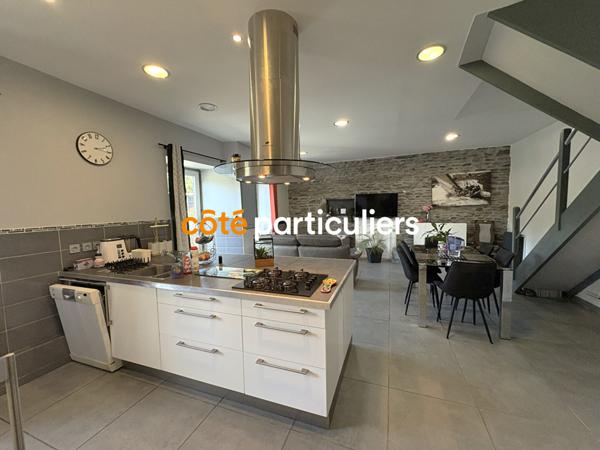 Vente Maison204 m² - 9 Pièces - CHATEAUNEUF D ILLE ET VILAINE (35430)