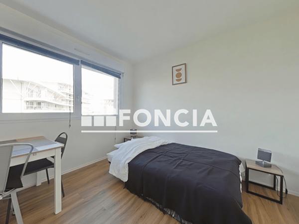 Location Studio meublé 28.69 m² - 62 ET 64 RUE ALFRED KASTLER La Rochelle 17000