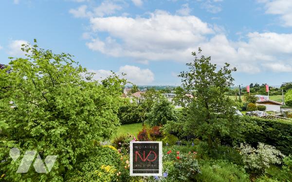 MAISON EN PIERRE AU CENTRE DE BRINDAS