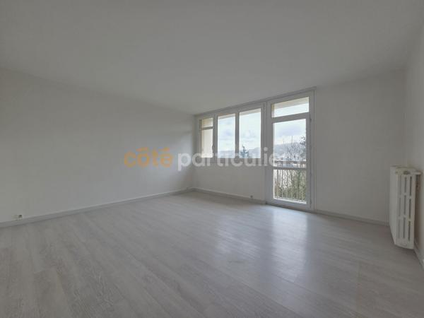 Vente
                Appartement61 m² - 3 Pièces -
                    LE PECQ (78230)