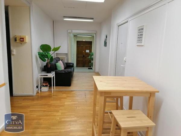 Appartement à louer 1 pièce 27.68m²