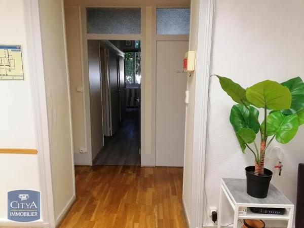 Appartement à louer 1 pièce 27.68m²