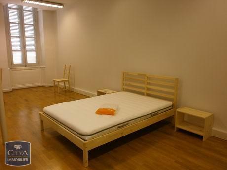 Appartement à louer 1 pièce 27.68m²