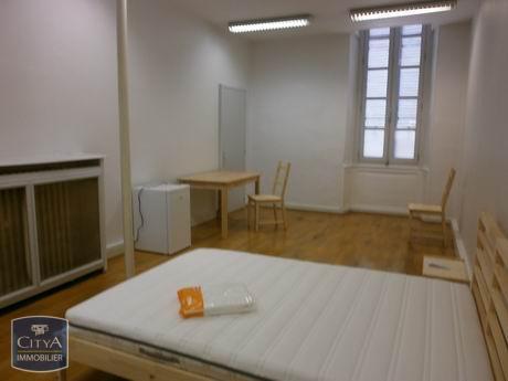 Appartement à louer 1 pièce 27.68m²