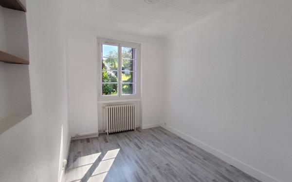 Appartement à louer    2 pièces •  Le Creusot