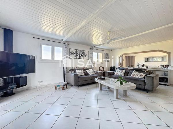 Maison spacieuse de 152 m2 avec piscine, double garage et dépendance Airbnb