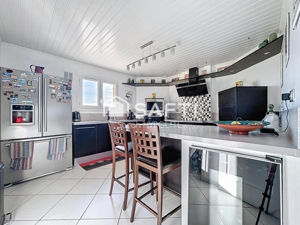 Maison spacieuse de 152 m2 avec piscine, double garage et dépendance Airbnb