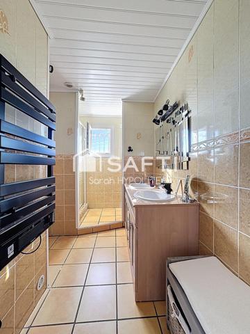 Maison spacieuse de 152 m2 avec piscine, double garage et dépendance Airbnb