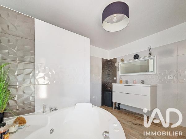 Maison à vendre 6 pièces 132 m² Clohars-Carnoët