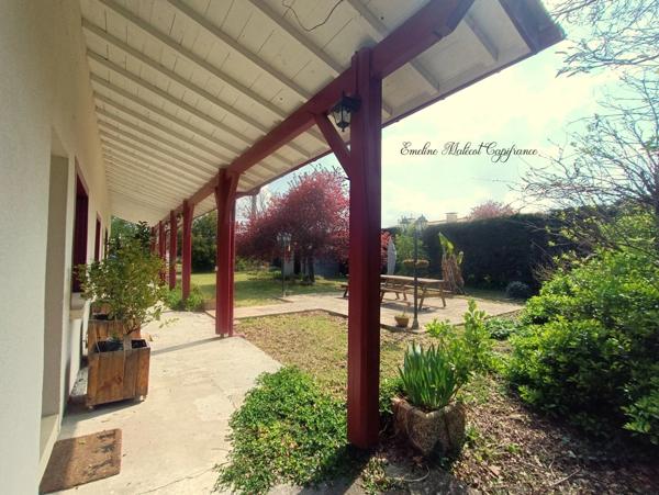 🏡 Maison en pierre 140 m² + jardin – 289 000 €