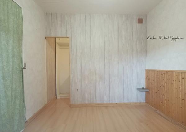 🏡 Maison en pierre 140 m² + jardin – 289 000 €