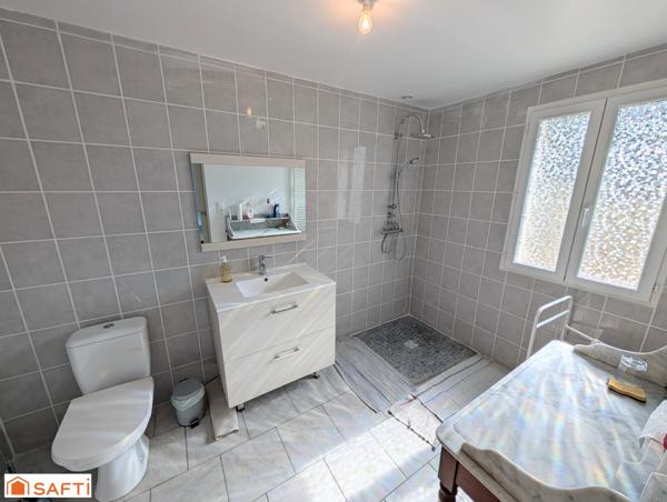 Une maison d'exception de 243 m² : volumes généreux, suites parentales, dépendance aménageable