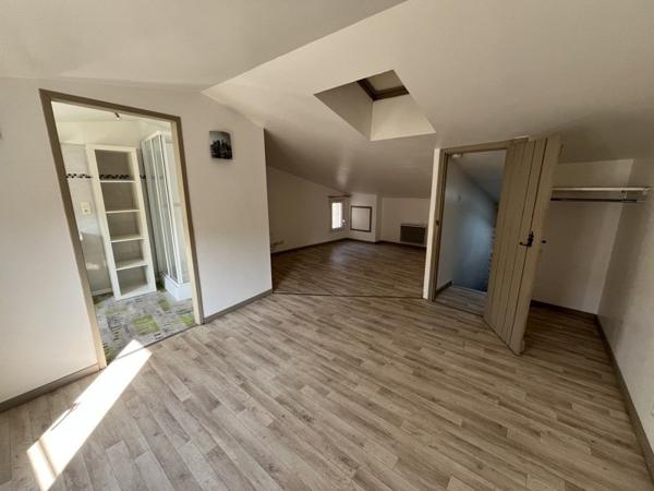 Maison à louer 795 € CC Niort 4 p 83 m² DPE D