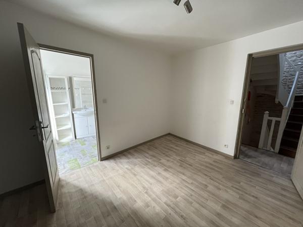 Maison à louer 795 € CC Niort 4 p 83 m² DPE D