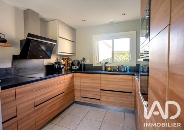 Maison à vendre 8 pièces 135 m² Sainte-Florence
