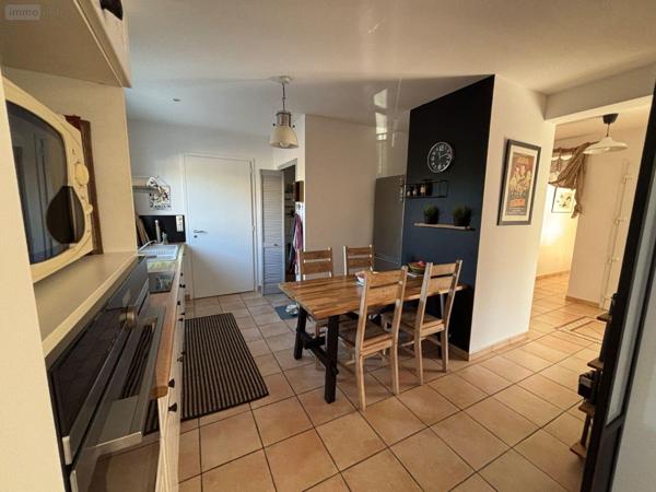 Maison individuelle à vendre à Blanquefort en Gironde (33290), ref : 032/1684   
Proche centre