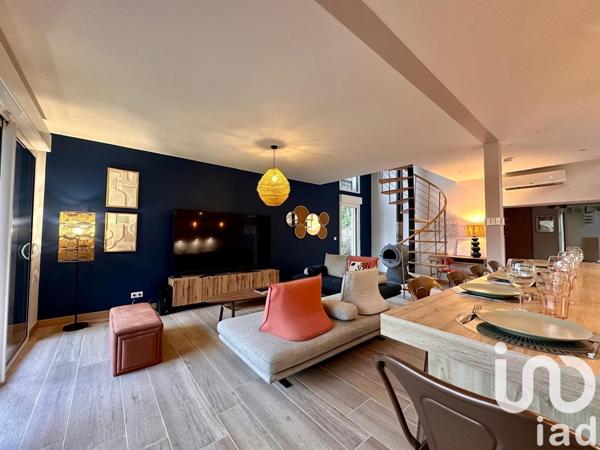 Maison 8 pièces de 183 m² à Sarlat-la-Canéda (24200)