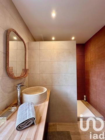 Maison 8 pièces de 183 m² à Sarlat-la-Canéda (24200)