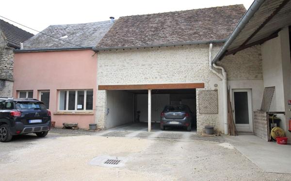 Maison à vendre    7 pièces •  Méréville