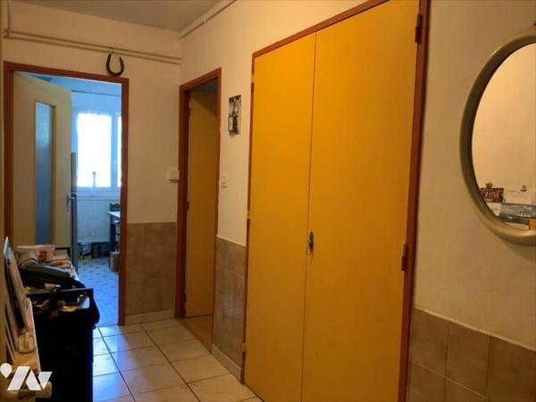 T3- immeuble rénové économie d'énergie - VENDU LOUE